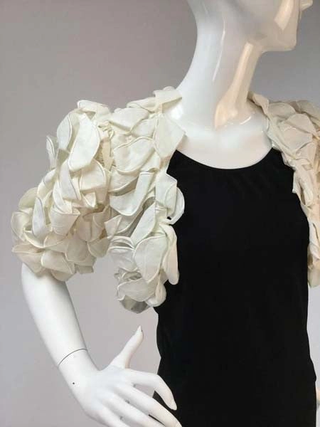 1980s Jacqueline de Ribes Cream Bolero
