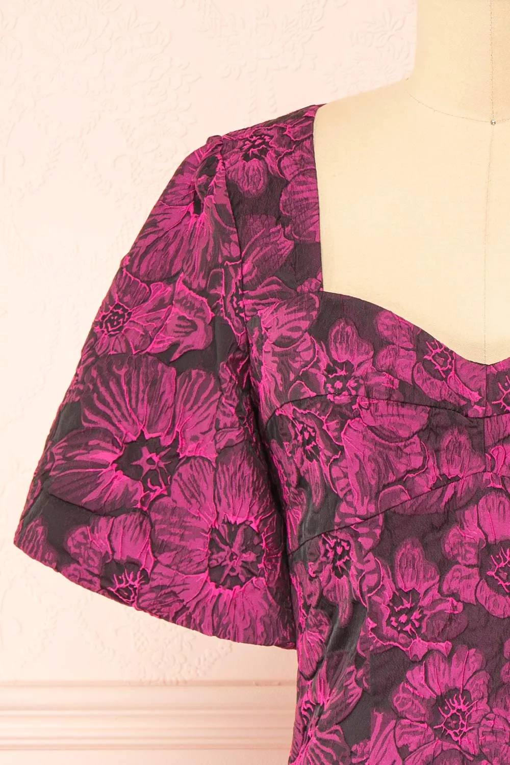Avalora | Short Black Floral Dress w/ Puffy Sleeves