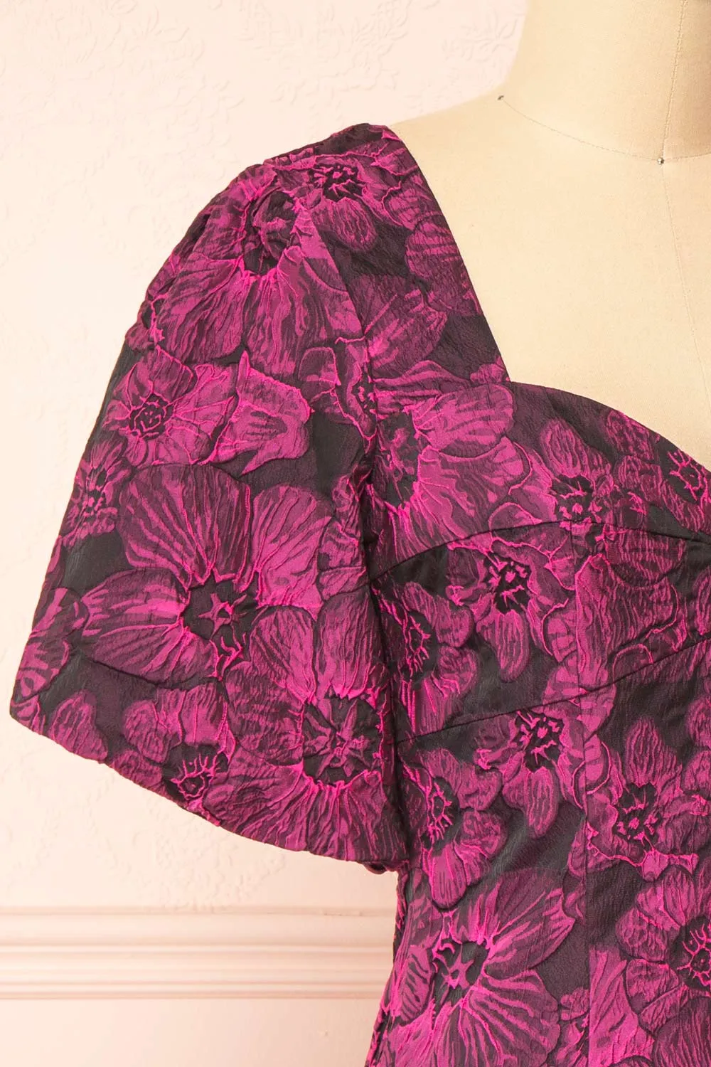 Avalora | Short Black Floral Dress w/ Puffy Sleeves