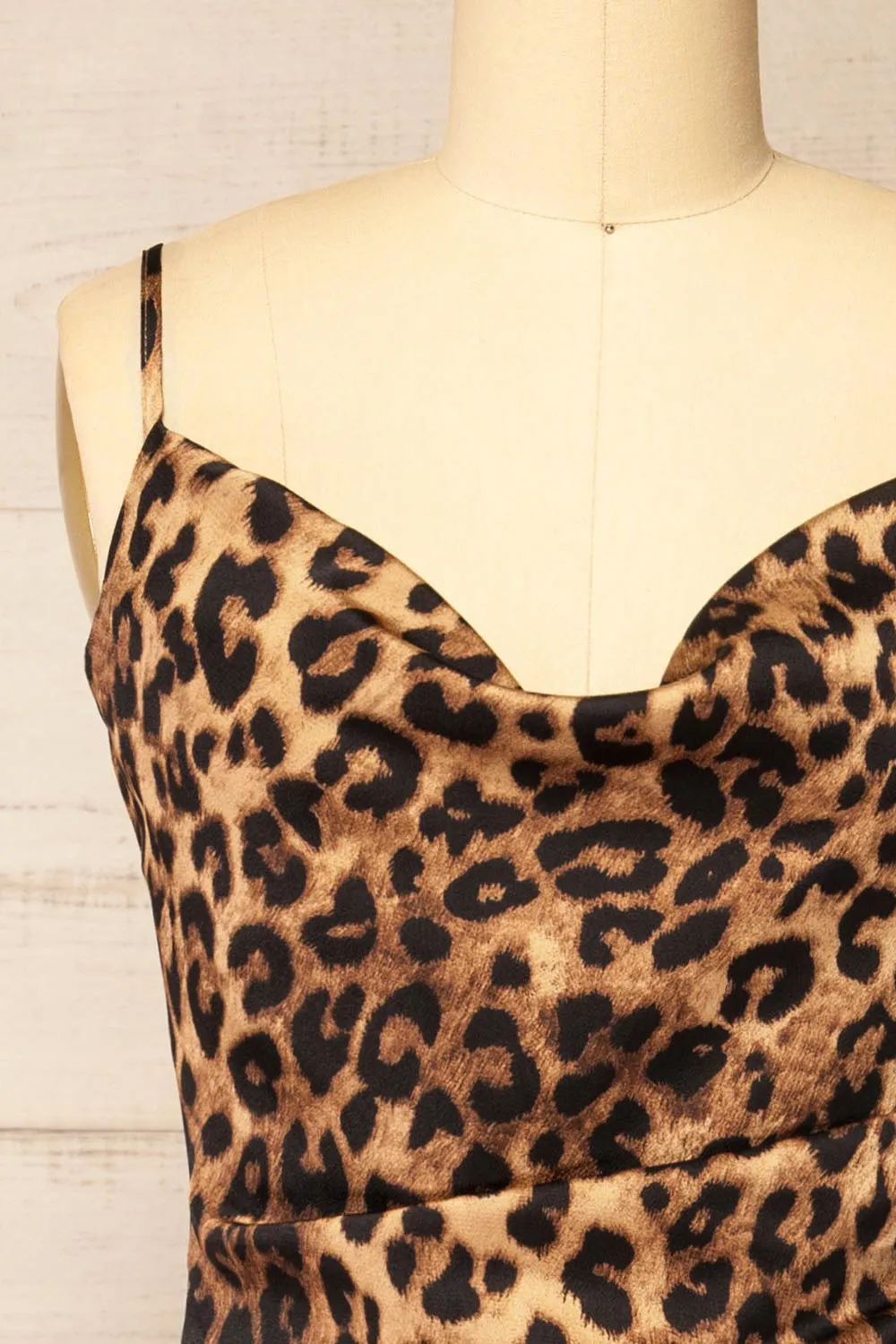 Croenen| Cowl Neck Leopard Midi Dress