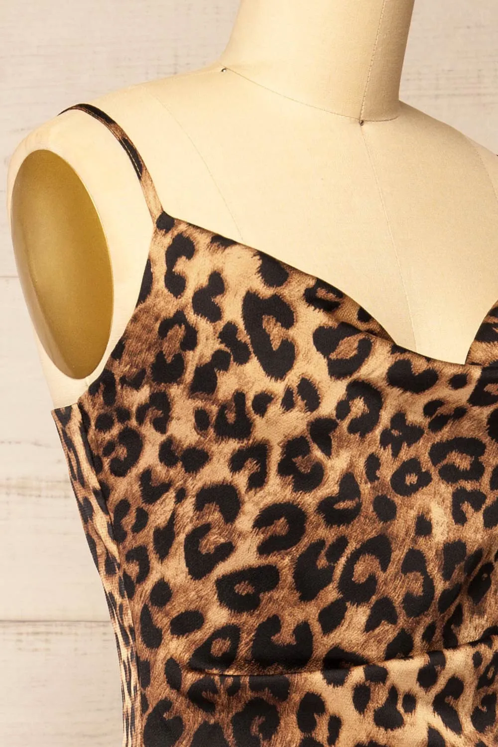 Croenen| Cowl Neck Leopard Midi Dress