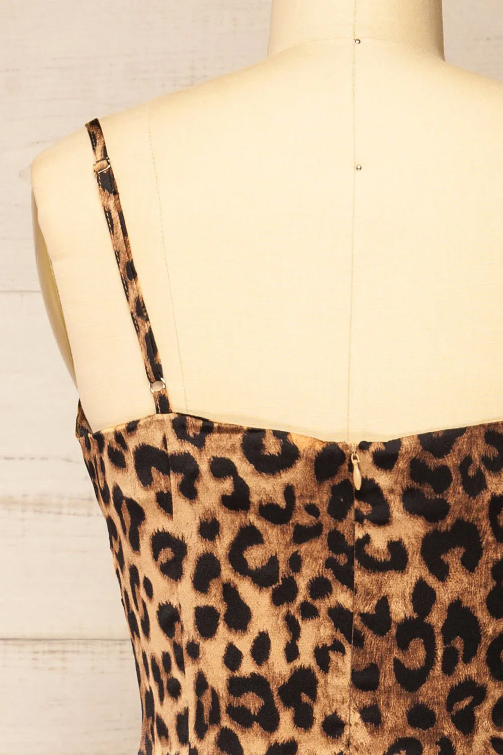 Croenen| Cowl Neck Leopard Midi Dress