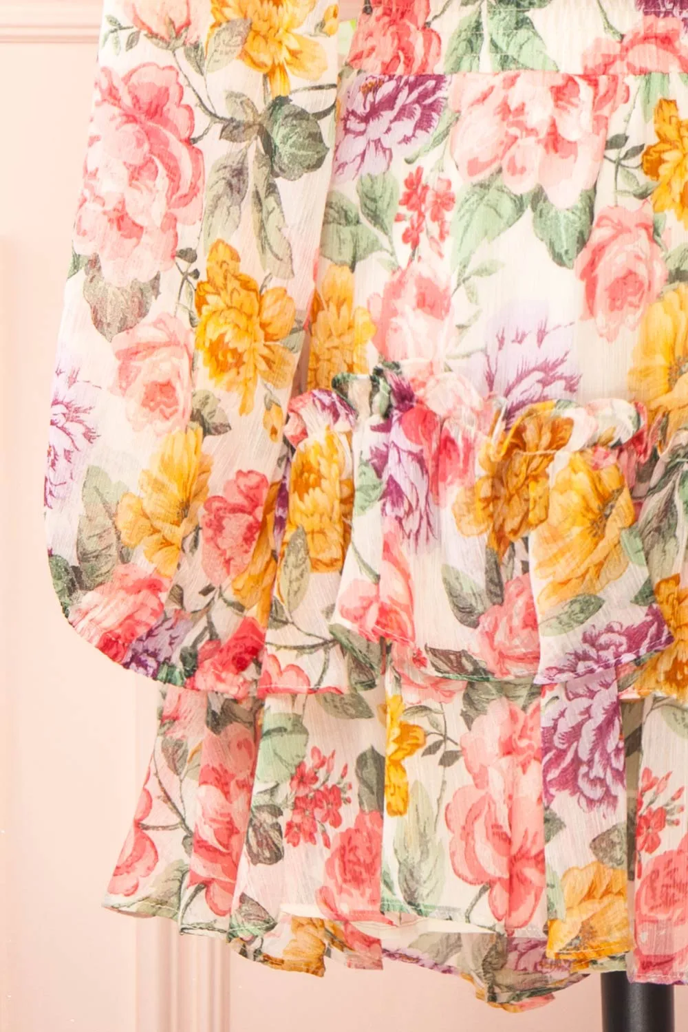 Echa | Colourful Short Floral Dress w/ Long Sleeves