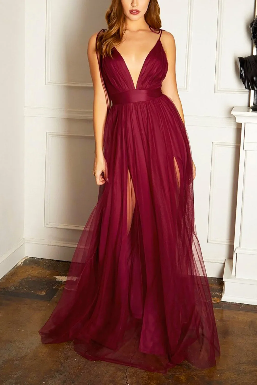Hyedi Burgundy | Tulle Gown with Plunging Neckline