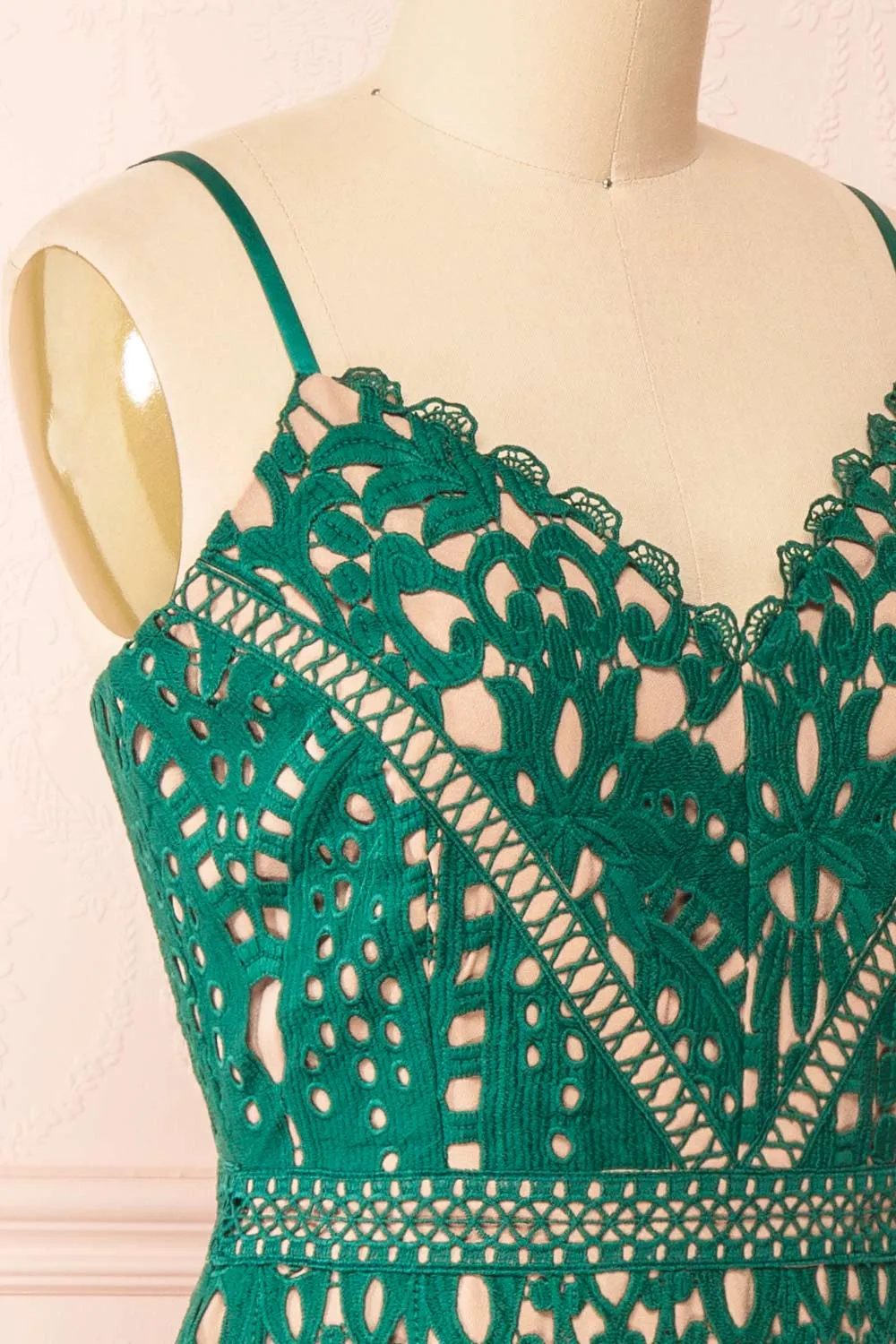 Indira | Fitted Midi Green Crocheted Lace Dress
