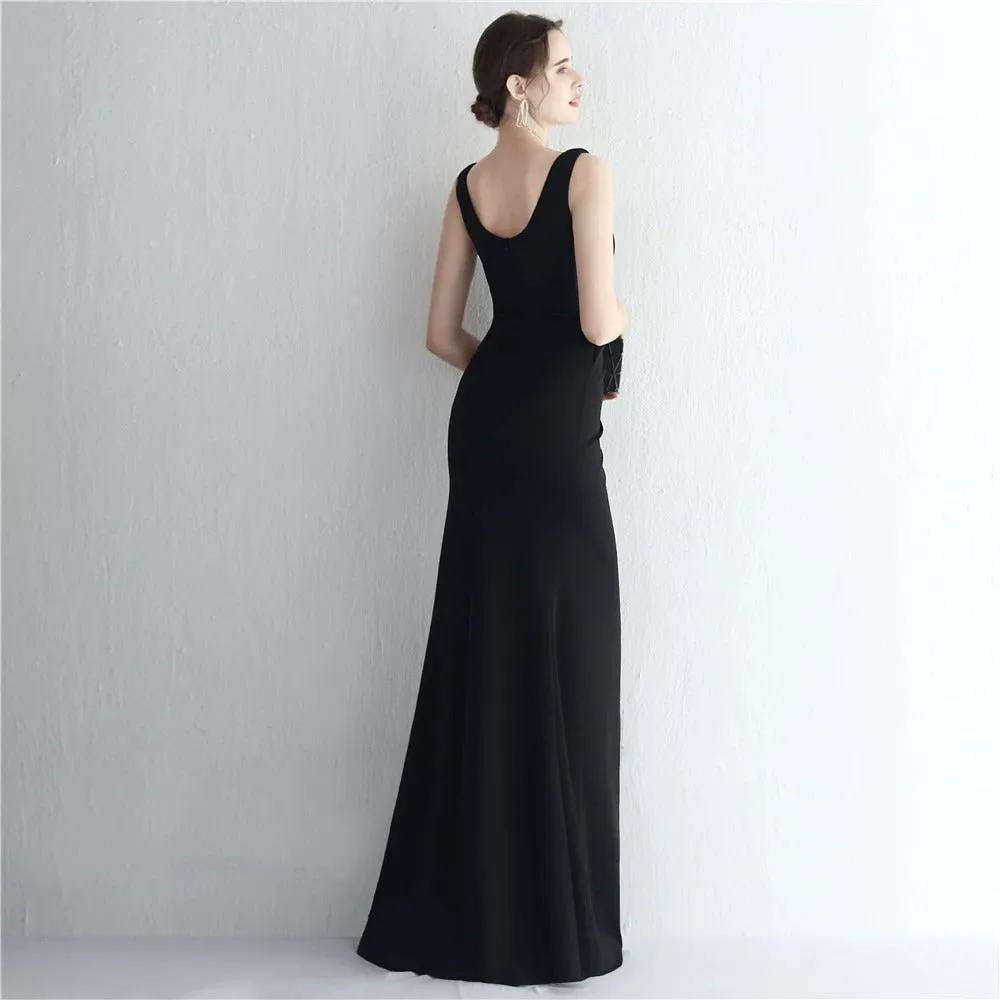 Luxe Mermaid Gown  Sophisticated Evening Dress for Hosts and Year-End Events (2025)