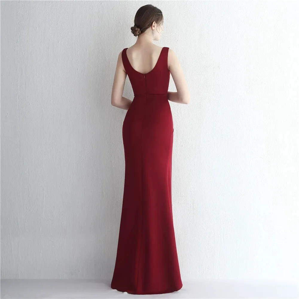 Luxe Mermaid Gown  Sophisticated Evening Dress for Hosts and Year-End Events (2025)