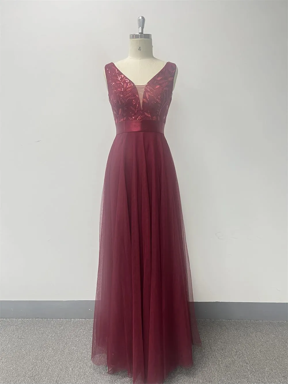 Sassy V-Neck Sleeveless Sparkling Bodice A-line Tulle Evening Dress with Belt